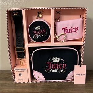 NEW IN BOX Juicy Couture 4 PC Double Entry Camera Set